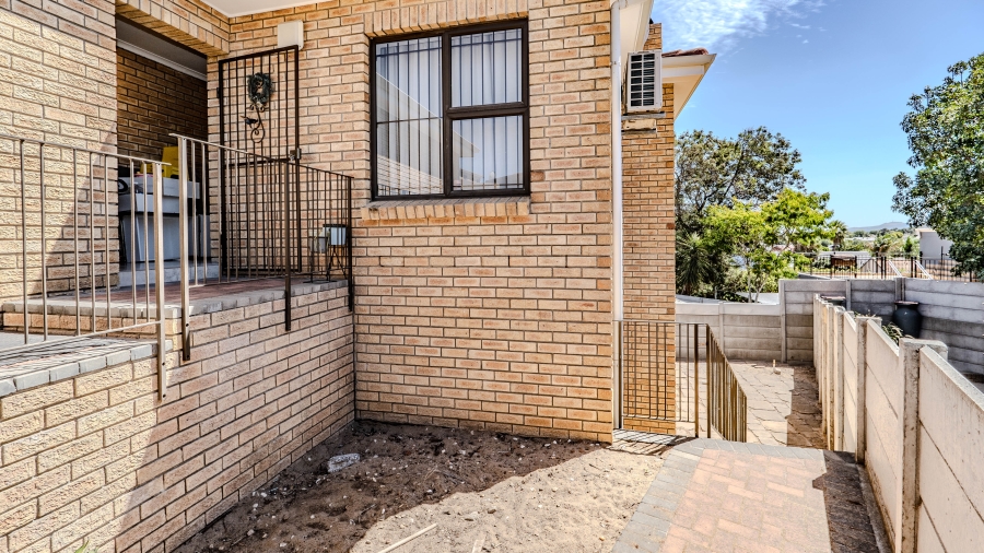 3 Bedroom Property for Sale in Normandie Western Cape